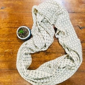 Anthropologie Remi & Reid infinity scarf